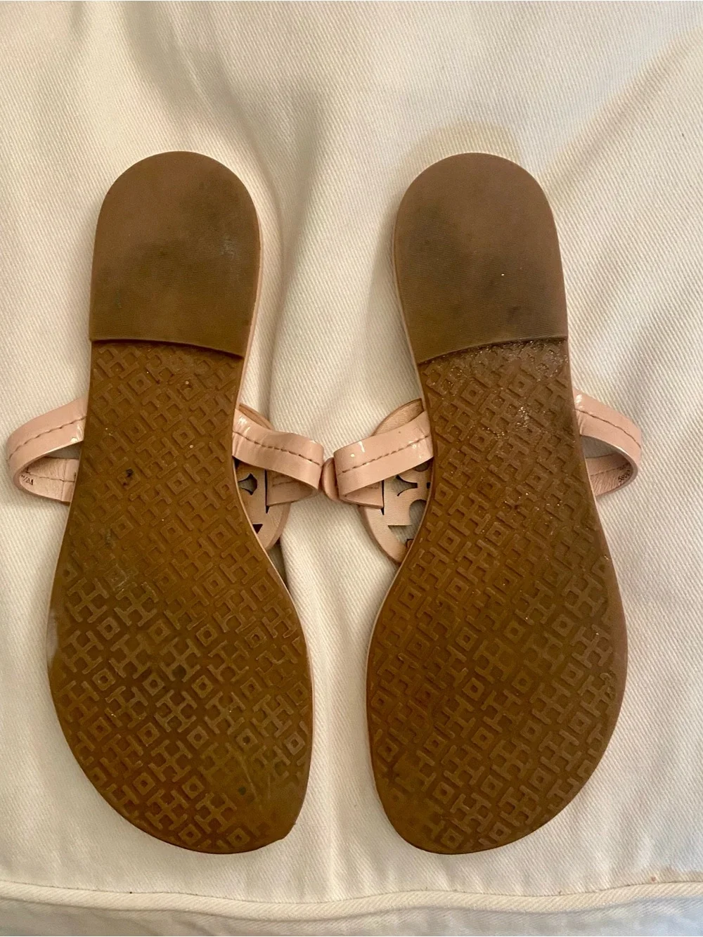 Tory Burch Miller Blush pink Patent Logo Thong Sandals